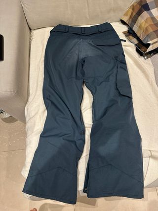 Chaqueta y pantalon de snow Volcon