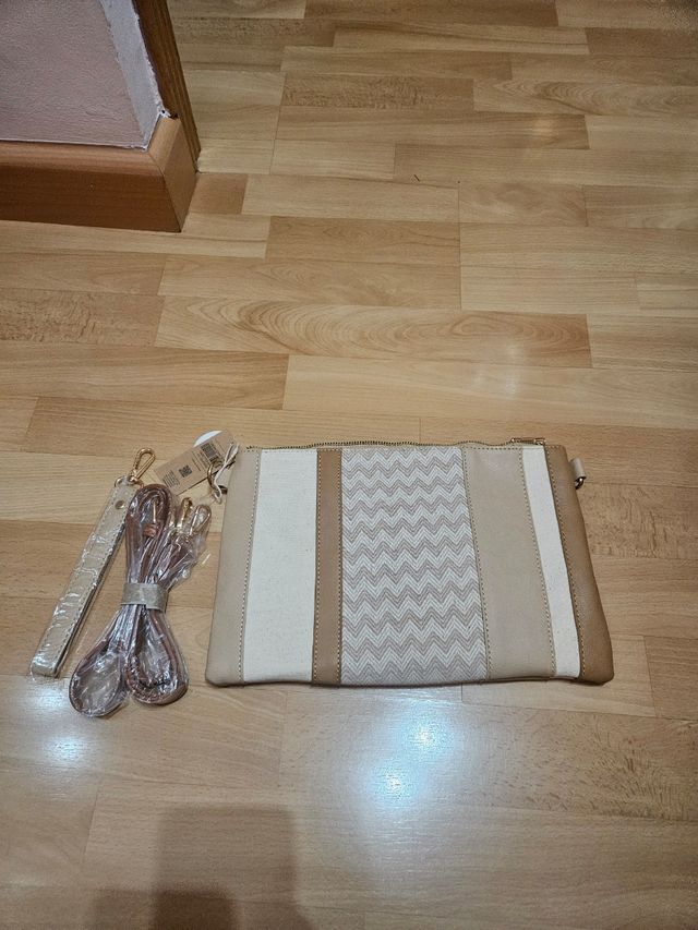 bolso nuevo a estrenar con etiqueta