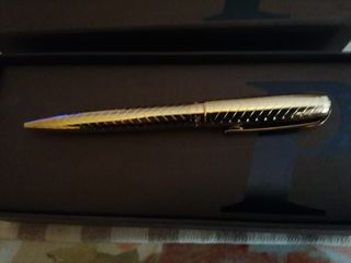 Bolígrafo Pax dorado. Nuevo