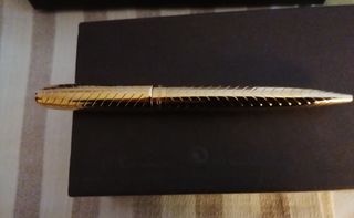 Bolígrafo Pax dorado. Nuevo