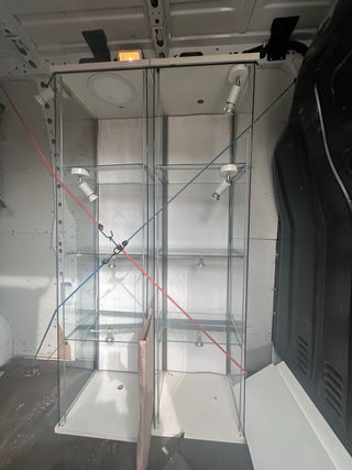 Vitrinas de cristal con puertas