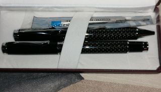 Bolígrafo y pluma set. Nuevo