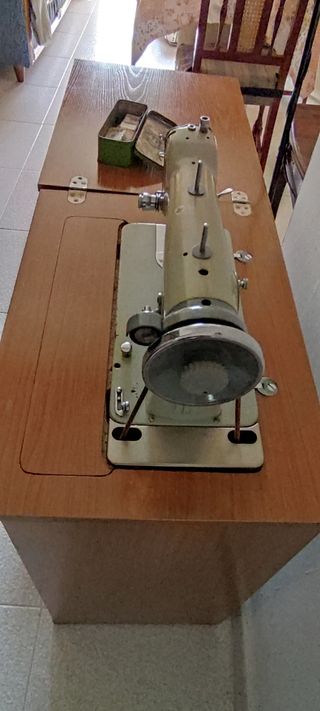 Maquína de coser Singer