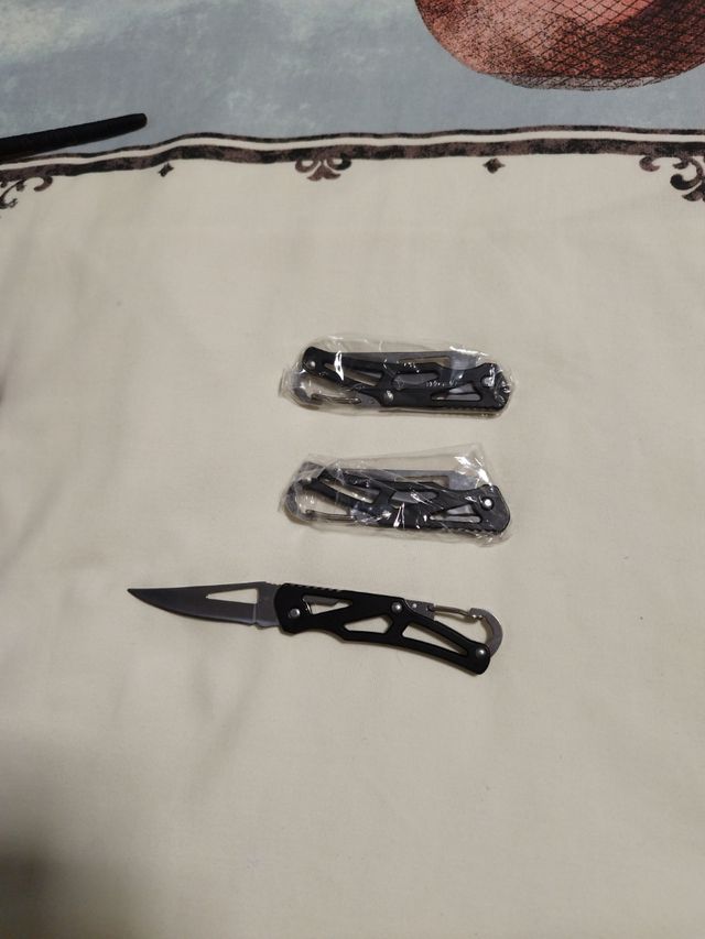 Navaja plegables de mano