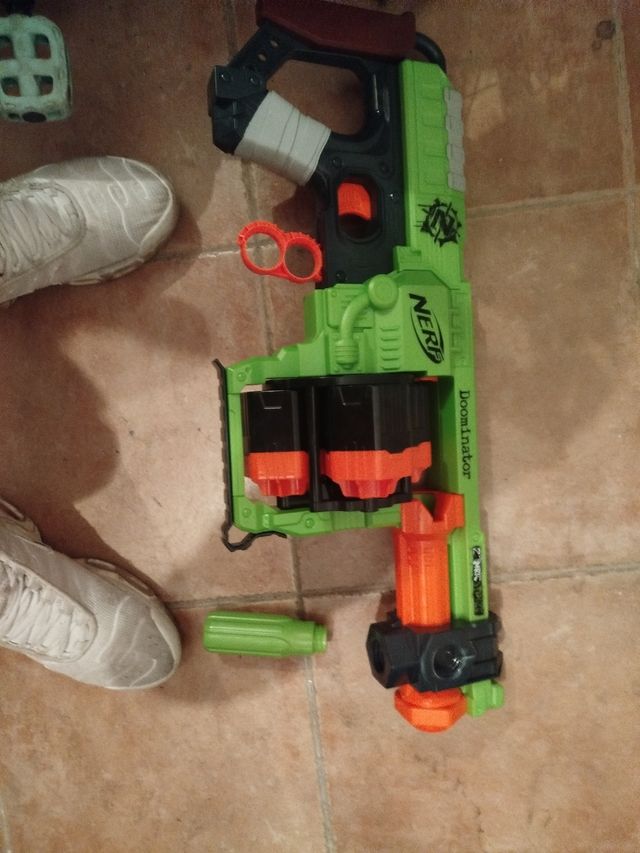 Nerf Zombies Dominator