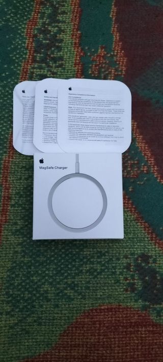 APPLE CARGADOR ORIGINAL INALAMBRICO  IPHONE