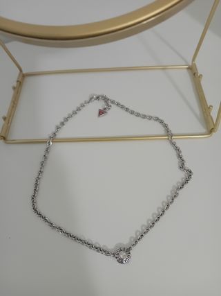 Collar Guess