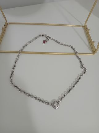 Collar Guess