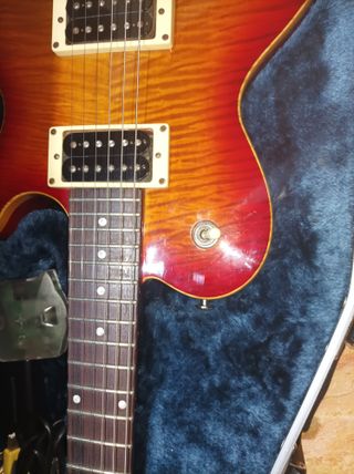 Chitarra Line 6 Variax JTV-59