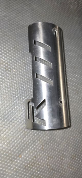 Escape dominator bmw 1250 gs