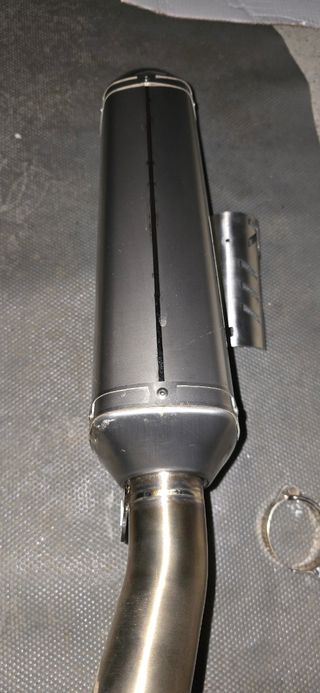 Escape dominator bmw 1250 gs