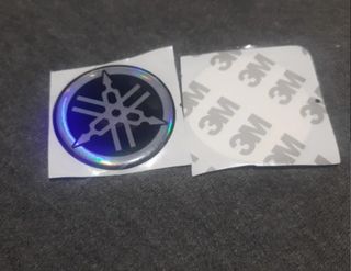 2 logos yamaha multicolor 5cm