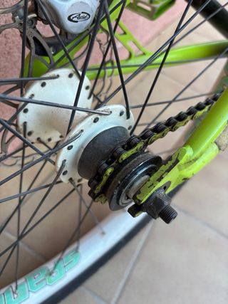 Bicicleta dirt jump black market police