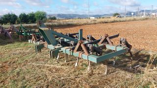 Arado Chisel 13 brazos.