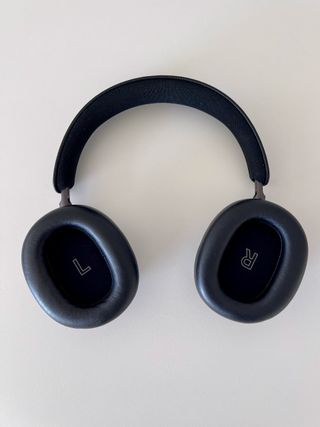 Auriculares Bang&Olufsen Beoplay H95 color negro