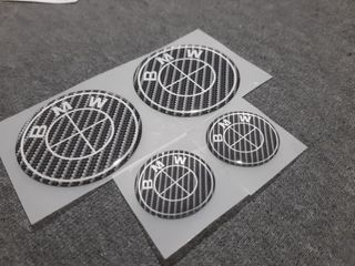 4 logos efecto carbono bmw