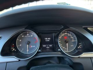 Audi S5 MANUAL 4.2 V8 QUATTRO
