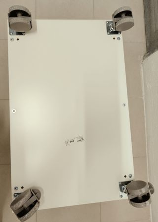 Mesa auxiliar, mesita de noche de Ikea