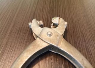 Antigua Remachadora Corchetes