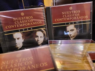 50 años de literatura y CDs