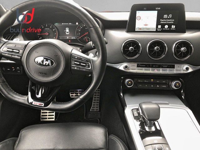 Kia Stinger 2.0 T-GDi 255cv 4x2 GT Line