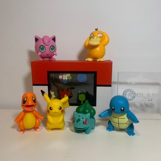 Pokemón y pins gimnasios