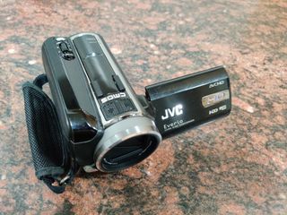 VIDEOCAMARA JVC CON DISCO DURO