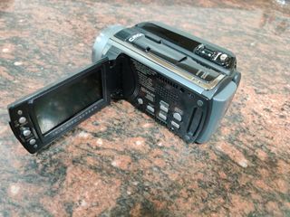 VIDEOCAMARA JVC CON DISCO DURO