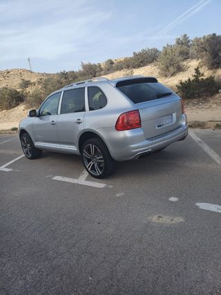 Porsche Cayenne 2004