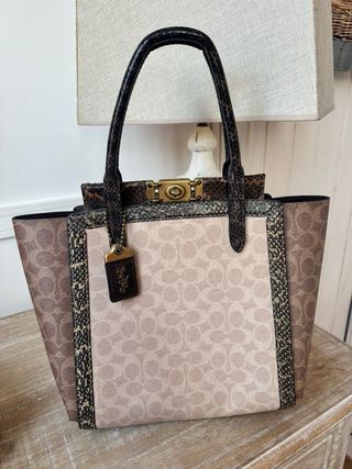 Bolso coach piel pitón