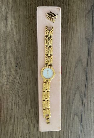 Reloj lotus 