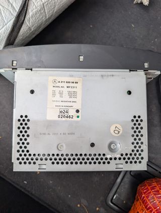Radio Mercedes W211