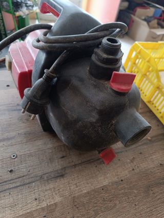 Bomba eléctrica autocebante