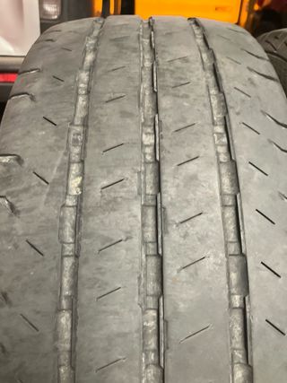 215/65R16 109/107 T