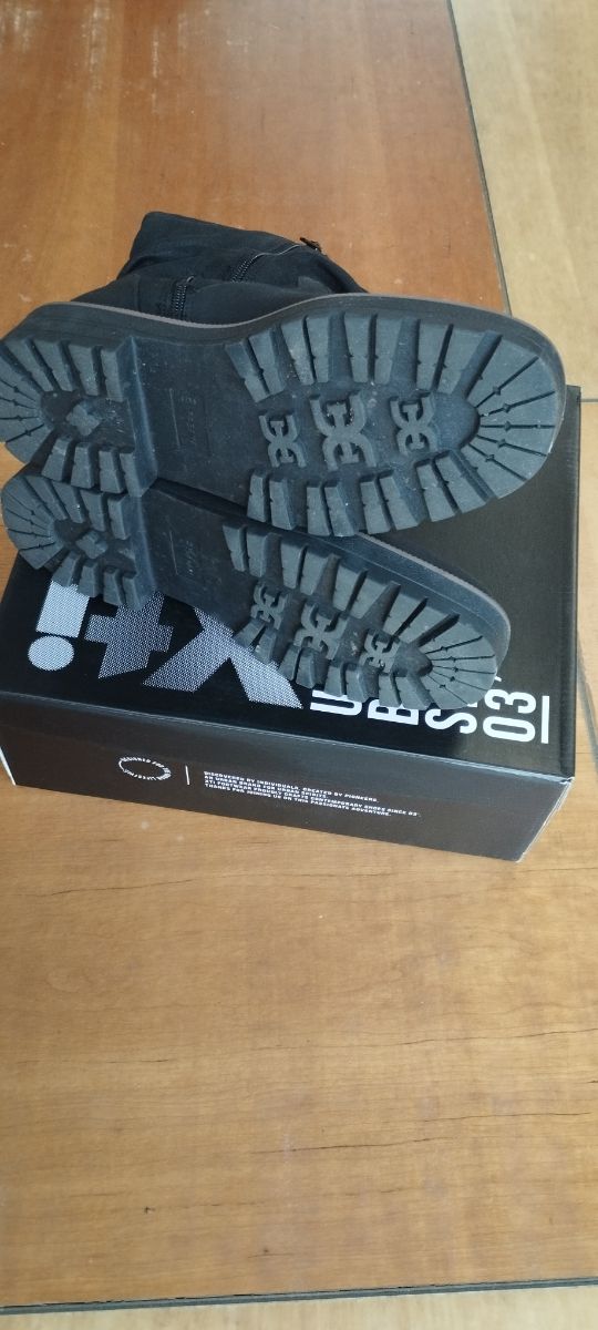 Botas negras de invierno talla 38