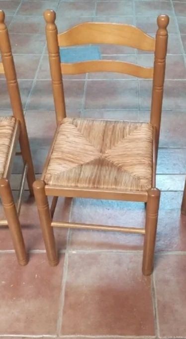 Silla madera y mimbre