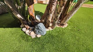 Altavoz jardín imitación roca