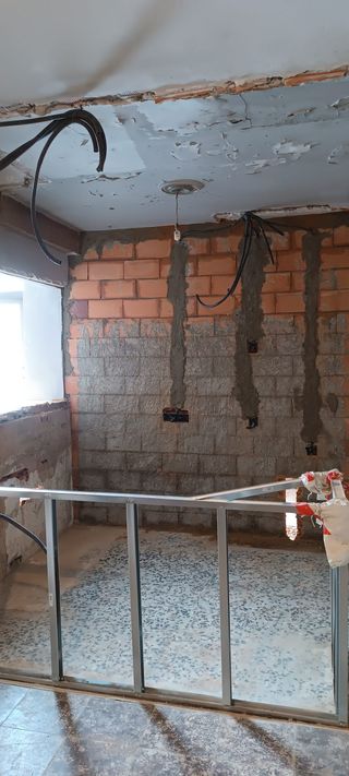 REFORMAS, BAÑOS, COCINAS, SUELOS, CONSULTE!