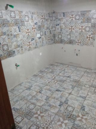 ALICATADOS Y SOLADO en Murcia