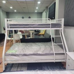 mesa de vanguardia +6 sillas de piel oferta