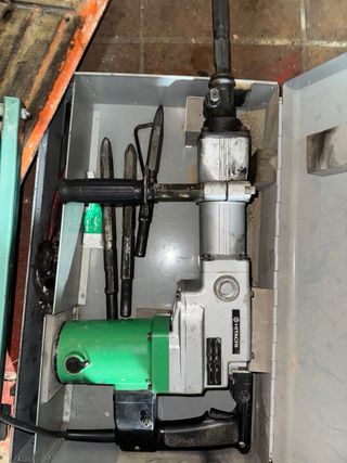 Taladro percutor Hitachi