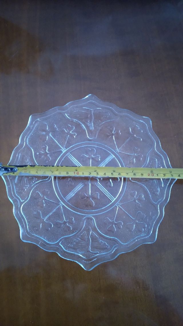 Plato de cristal tallado