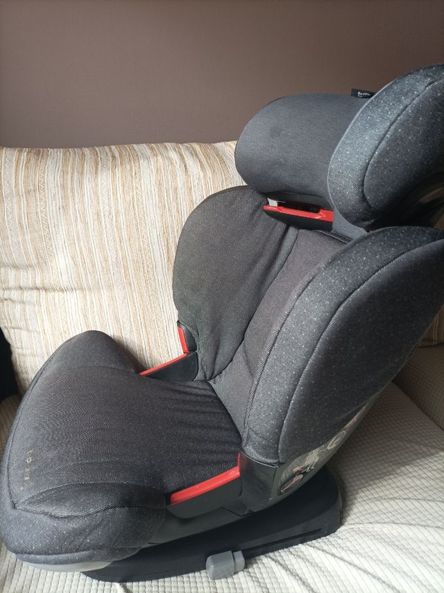 Silla coche infantil con IsoFix grupo 2-3
