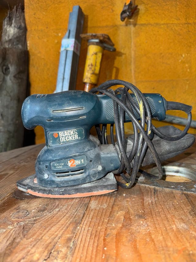 Lijadora black decker