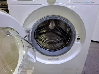 Lavadora carga frontal Samsung. 8 kilos