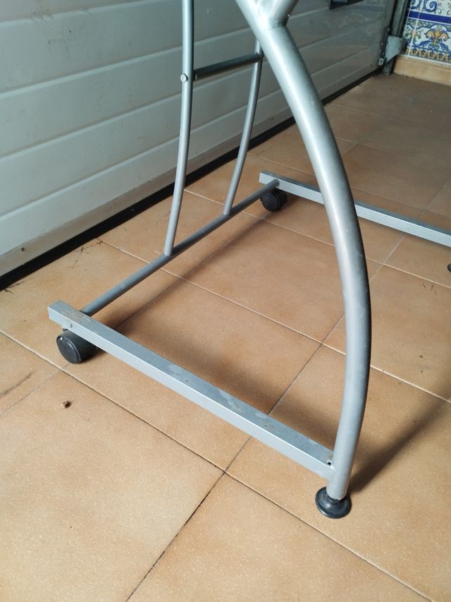 Mesa supletoria de ordenador de cristal