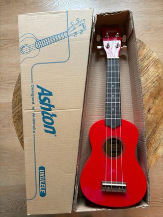 Ukelele Ashton