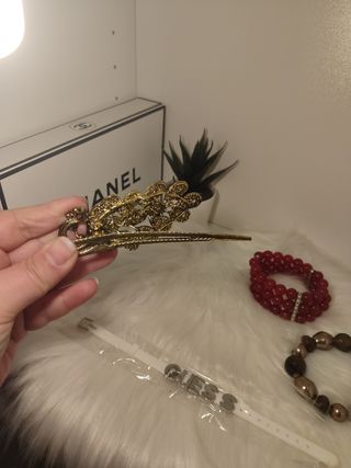 Lotto gioielli accessori 