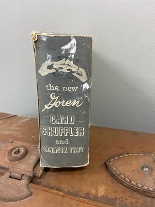 Repartidor de cartas antiguo