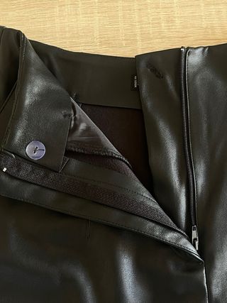 Pantalon corto cuero